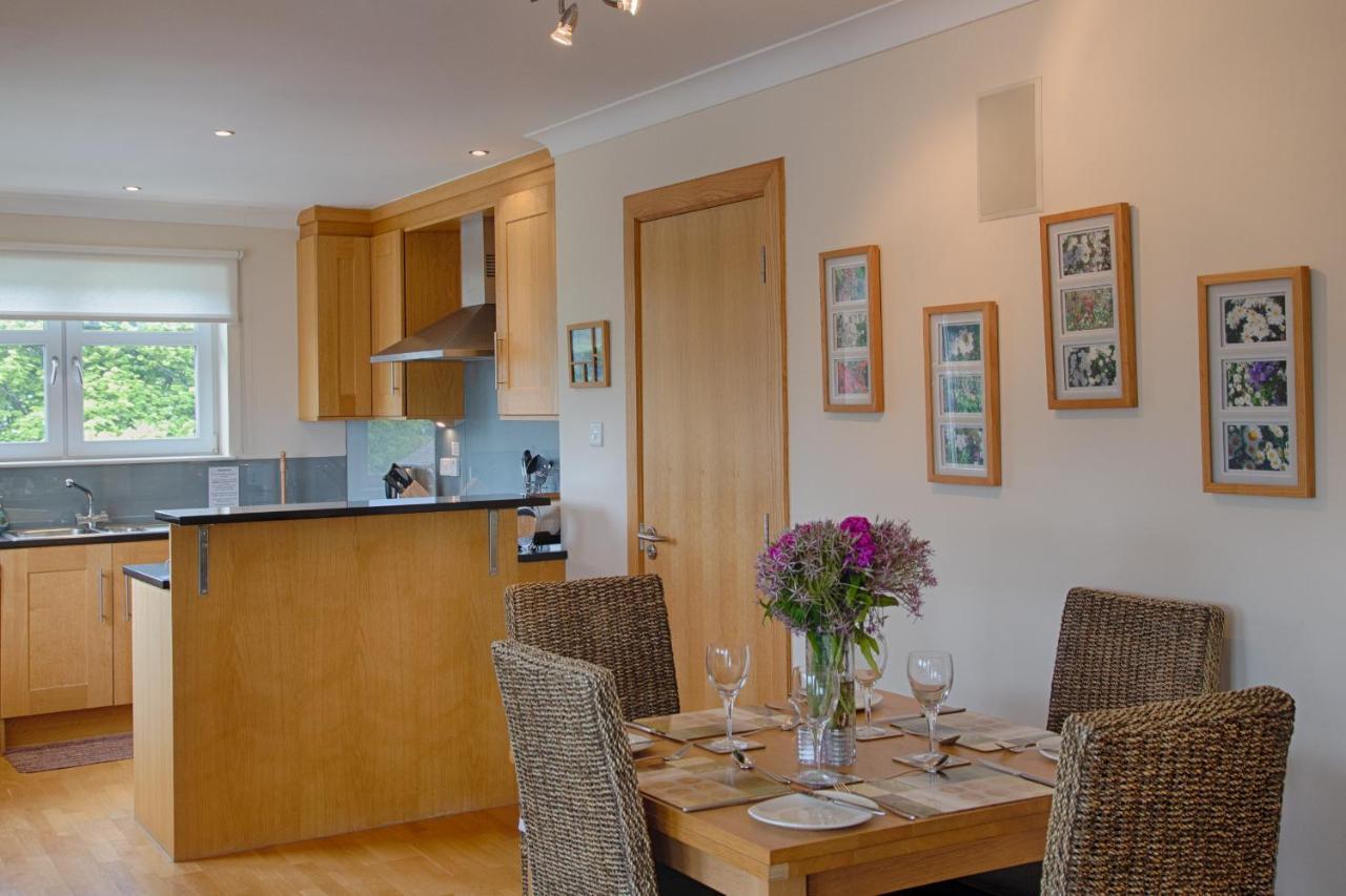 Links Apartment Brora Exterior foto